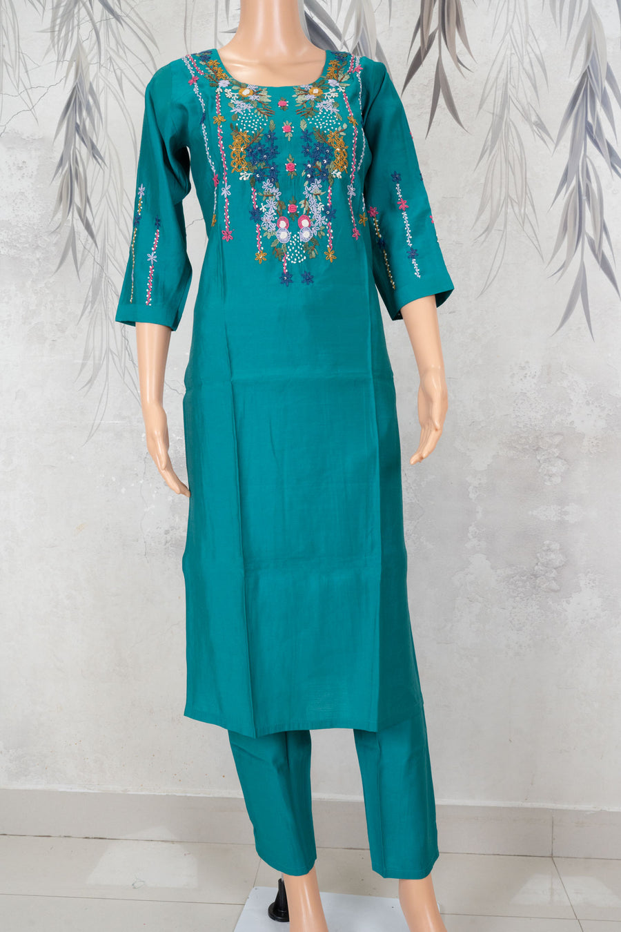 Teal Floral Neckline Hand Embroidered 2-Piece Kurta Set – NWD-01-027