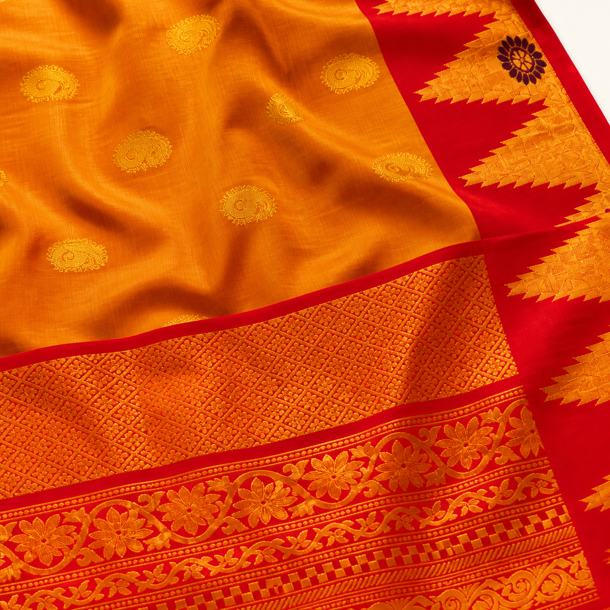 Pure handloom Gadwal saree catalog 42 — fabric close-up
