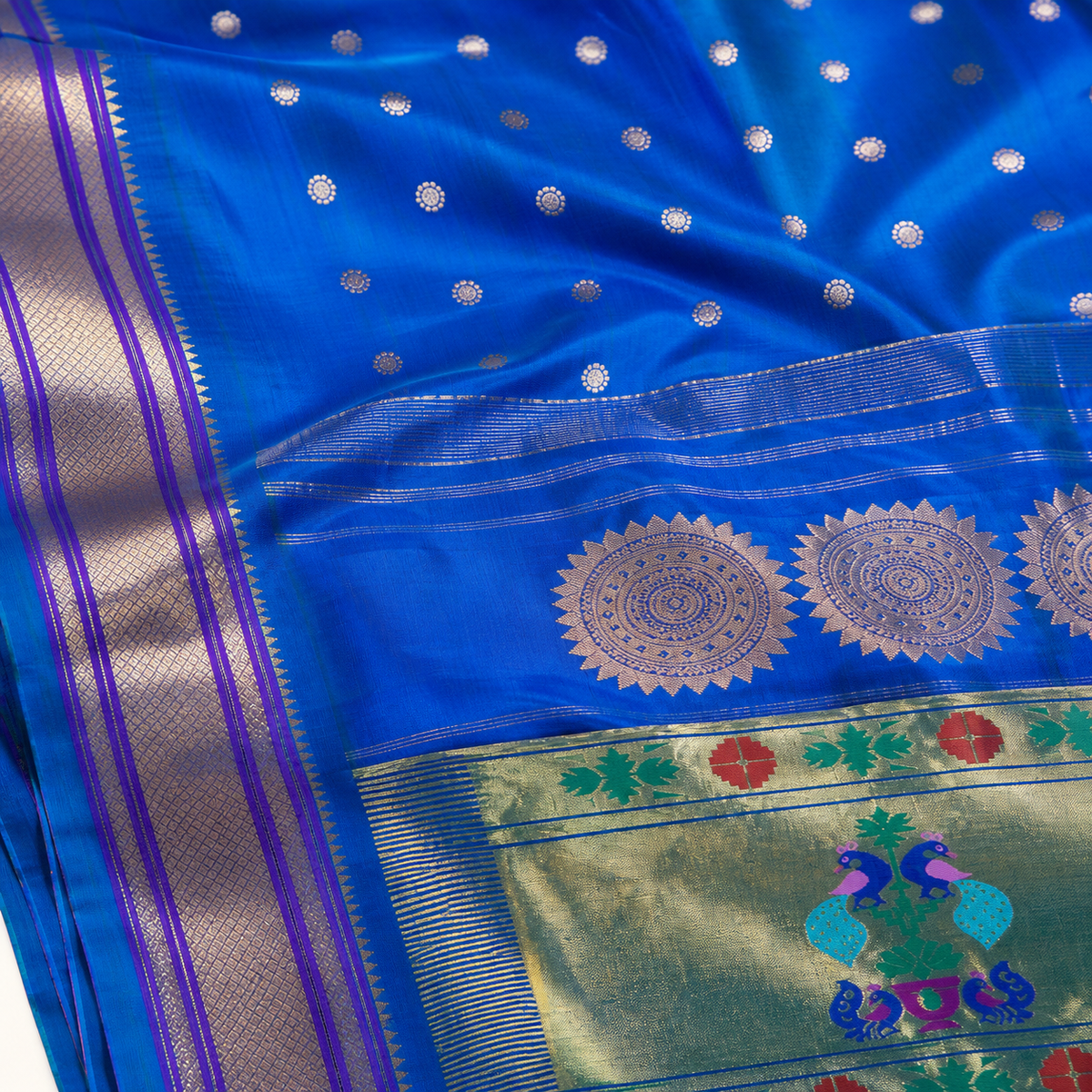 Pure handloom Gadwal saree catalog 44 — fabric close-up