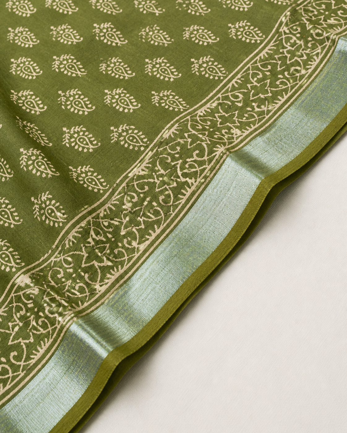 Green Banarasi Linen Cotton Saree — border view